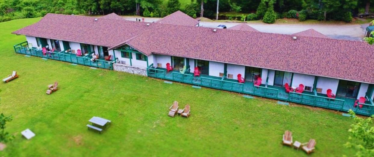 Lodge At Mount Mitchell Busick Exterior photo