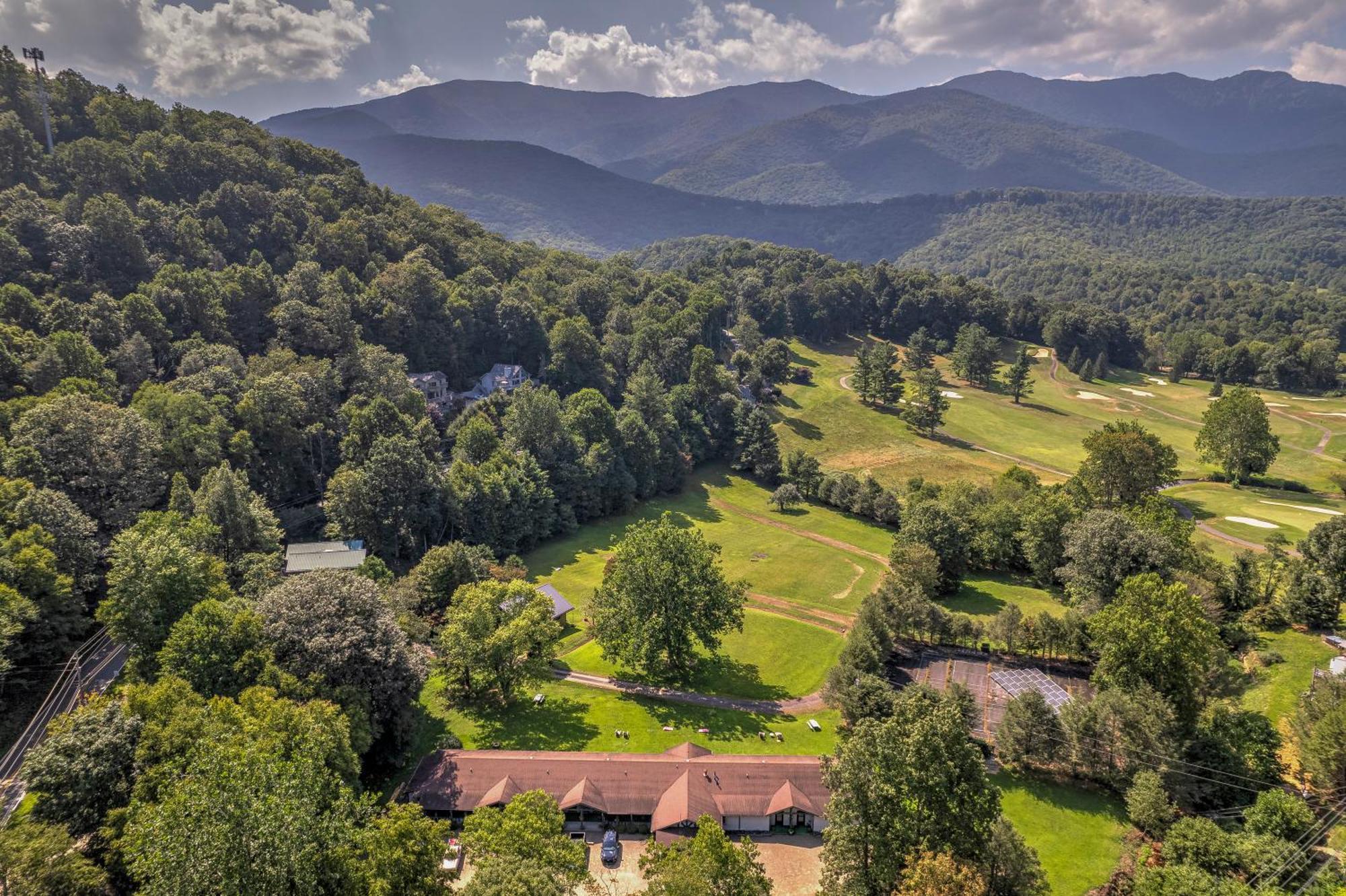 Lodge At Mount Mitchell Busick Exterior photo